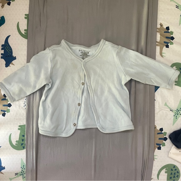 Bundle of 4 sweaters, size 0-6 months - Picture 6 of 6